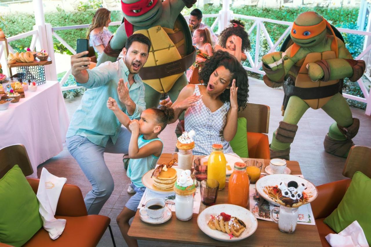 Nickelodeon Hotels & Resorts Punta Cana Eksteriør bilde Teenage Mutant Ninja Turtles at the Nickelodeon Suites Resort